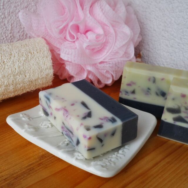 ruční mýdlo s kozím mlékem - limitovaná edice (Mariola)