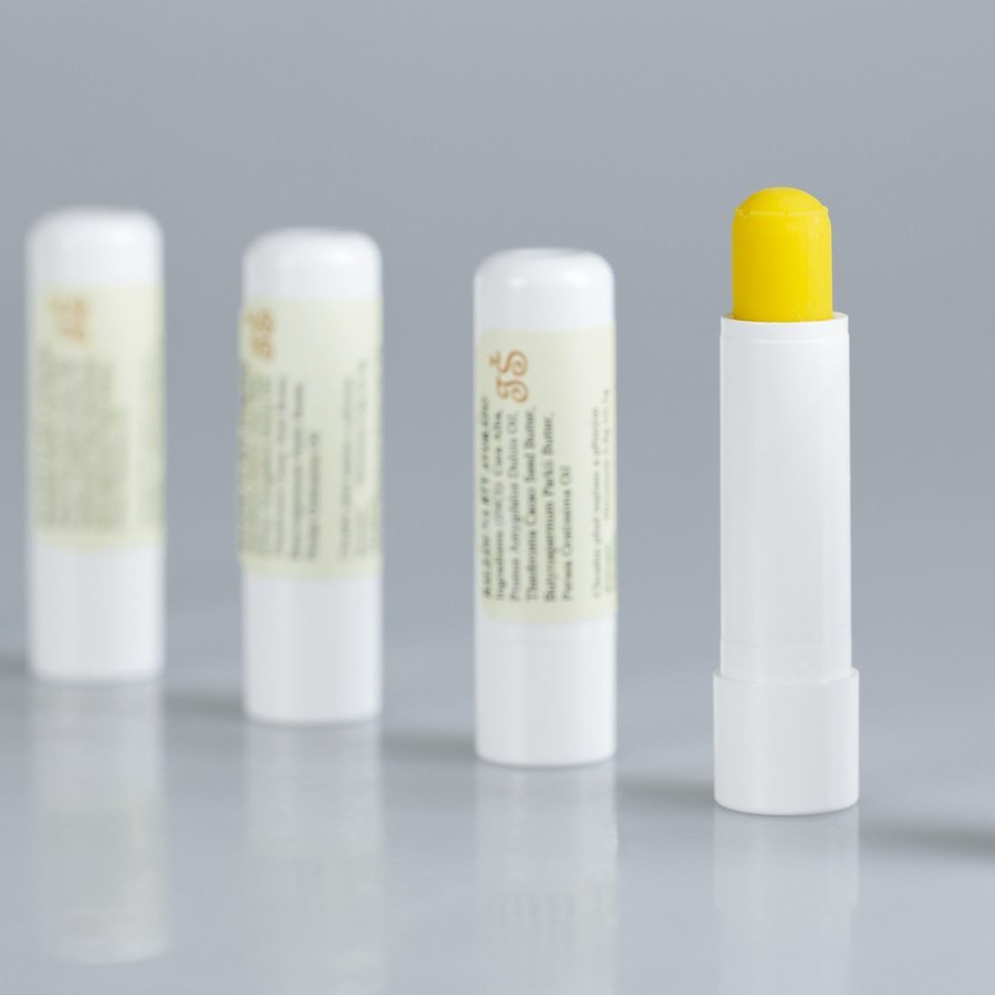 Přírodní balzám na rty bez aromat a sladidel