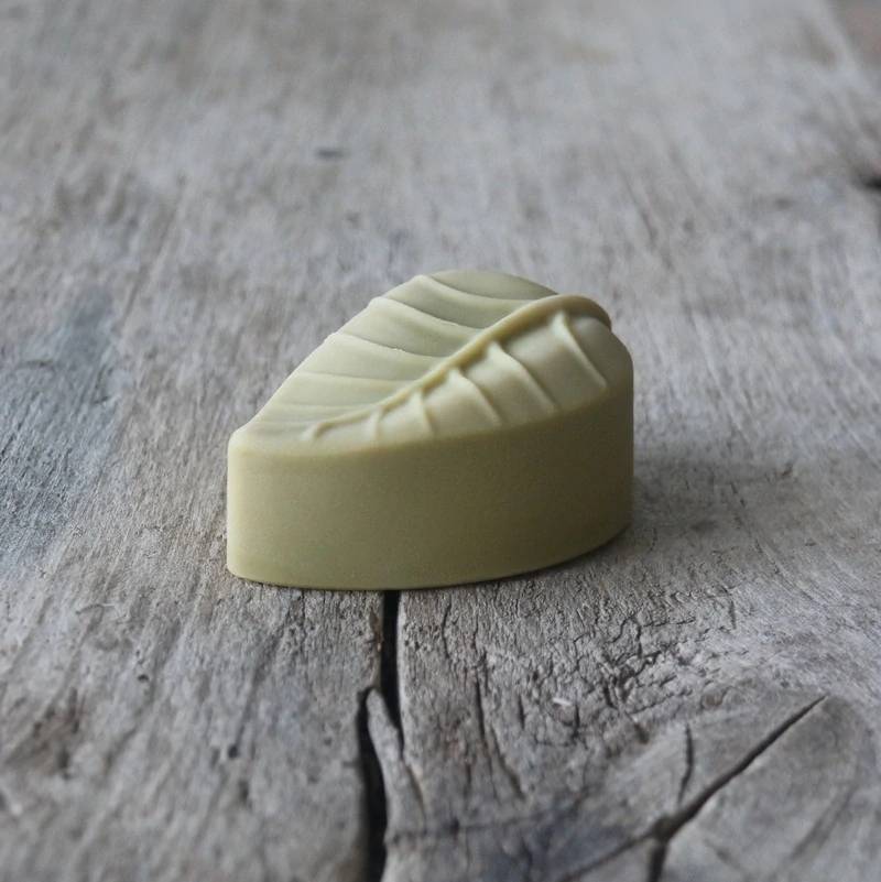 Olejové mýdlo LIST se spirulinou Lesní zahrádka 85 g - Obrázek 2